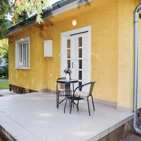 One-bedroom Holiday In *